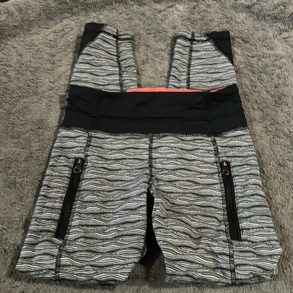 LuLulemon leggings - Picture 2 of 6